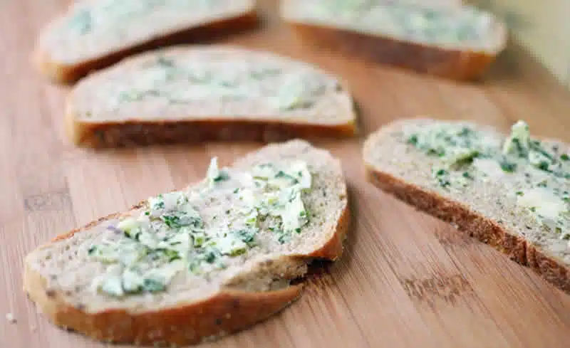 Beurre à l'ail et persil au thermomix