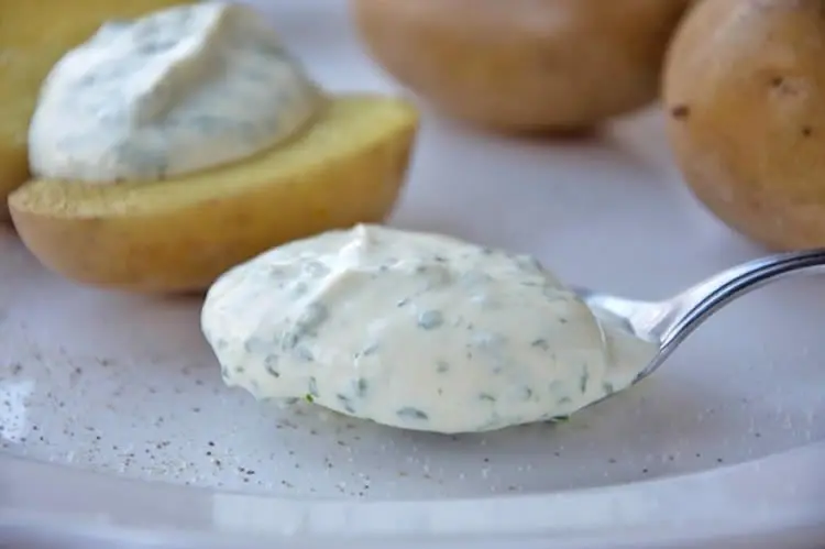 Sauce ail au yaourt au thermomix